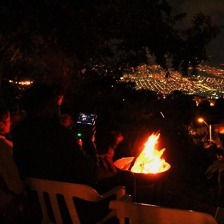 לינה וארוחת בוקר מדיין Eco Hostal Casa La Juana מראה חיצוני תמונה