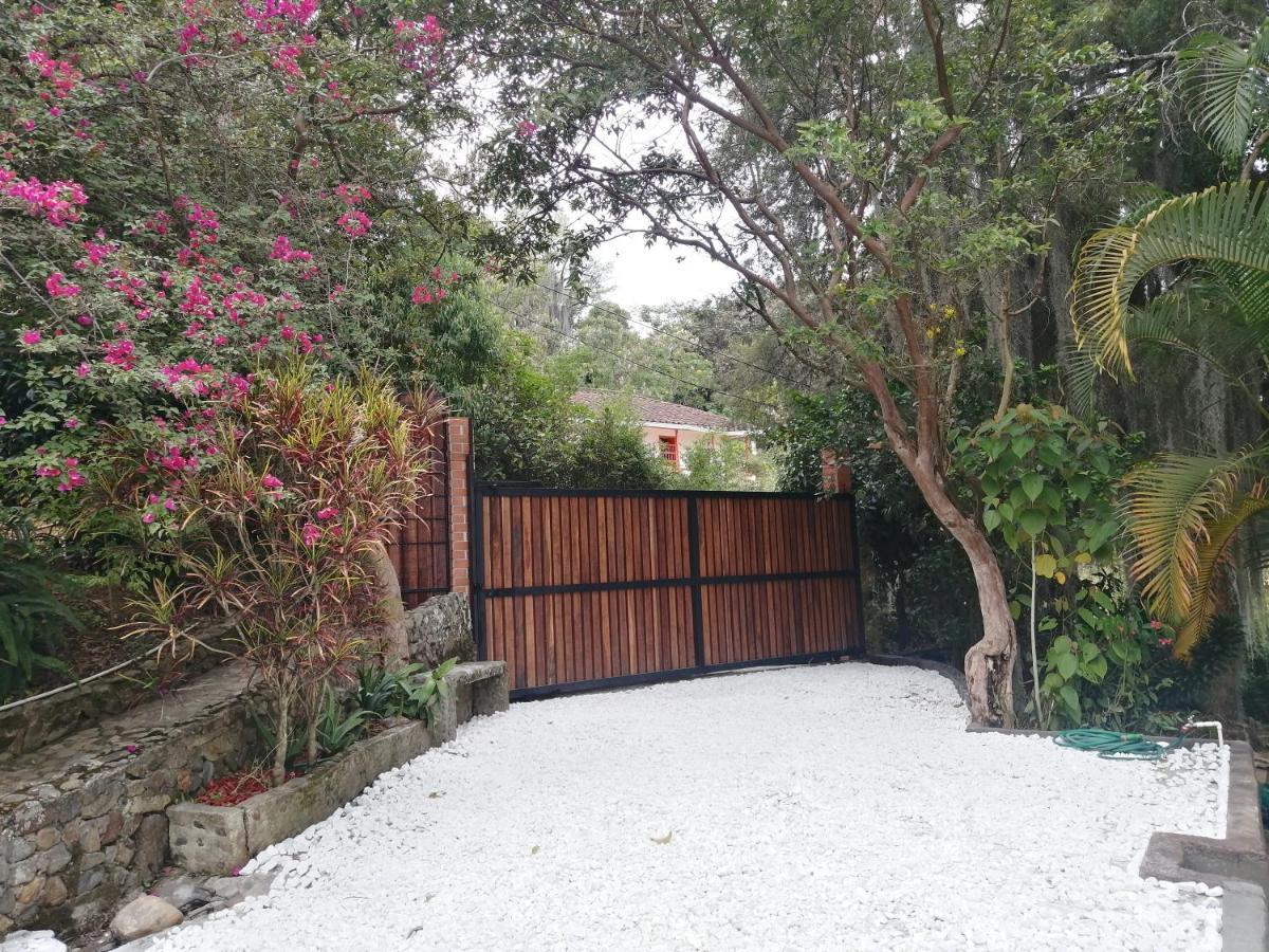 לינה וארוחת בוקר מדיין Eco Hostal Casa La Juana מראה חיצוני תמונה